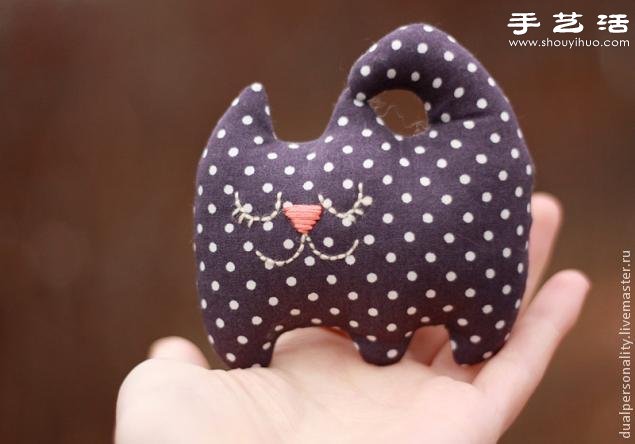手工布藝貓咪靠枕/抱枕/玩偶/掛件制作圖解 -  rpnrmr.com