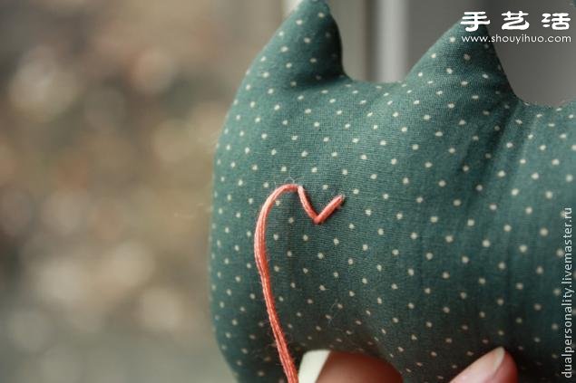 手工布藝貓咪靠枕/抱枕/玩偶/掛件制作圖解 -  rpnrmr.com