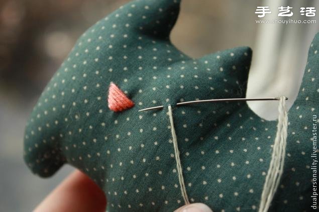 手工布藝貓咪靠枕/抱枕/玩偶/掛件制作圖解 -  rpnrmr.com