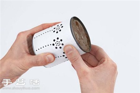 鐵罐變廢為寶 手工制作浪漫可懸掛燭臺 -  rpnrmr.com