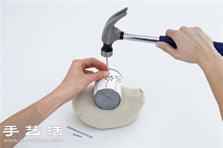 鐵罐變廢為寶 手工制作浪漫可懸掛燭臺 -  rpnrmr.com