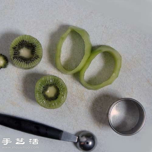 DIY讓人毛骨悚然的萬圣節(jié)“眼球”甜點(diǎn) -  rpnrmr.com