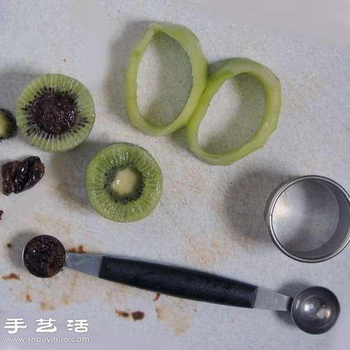 DIY讓人毛骨悚然的萬圣節(jié)“眼球”甜點(diǎn) -  rpnrmr.com