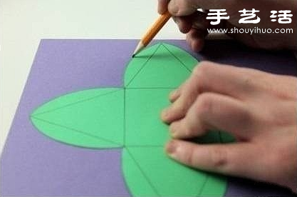 手工金字塔形狀糖果包裝盒制作圖解教程 -  rpnrmr.com