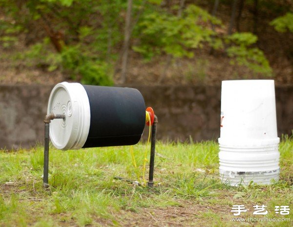 塑料桶+自來水管 DIY制作簡易環(huán)保洗衣機(jī) -  rpnrmr.com