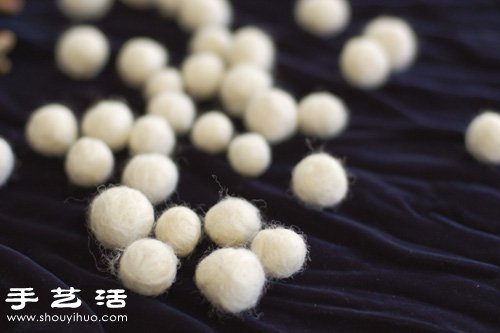 手工羊毛氈制作堅果(橡實)裝飾 -  rpnrmr.com