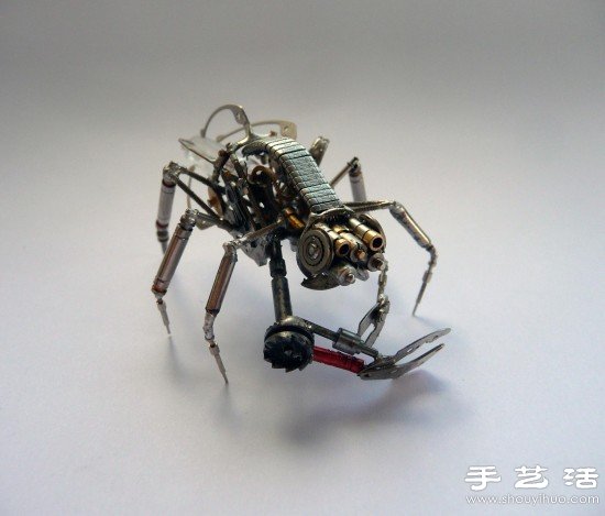 手表零部件+舊燈泡 牛人DIY機械昆蟲軍團 -  rpnrmr.com
