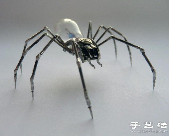 手表零部件+舊燈泡 牛人DIY機械昆蟲軍團 -  rpnrmr.com