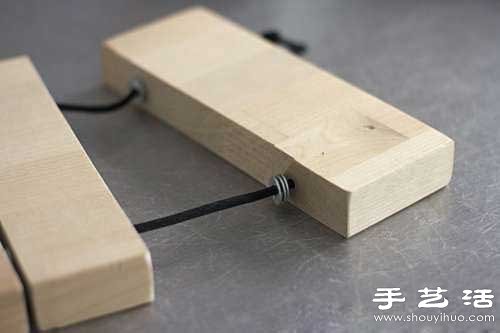 多余木地板廢物利用制作時(shí)尚創(chuàng)意書(shū)架 -  rpnrmr.com