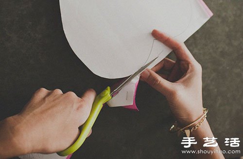 手工制作玫瑰花圖解 手工制作玫瑰花做法 -  rpnrmr.com