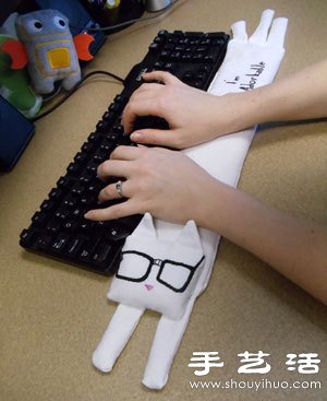 貓咪造型布藝鍵盤墊的手工制作教程 -  rpnrmr.com