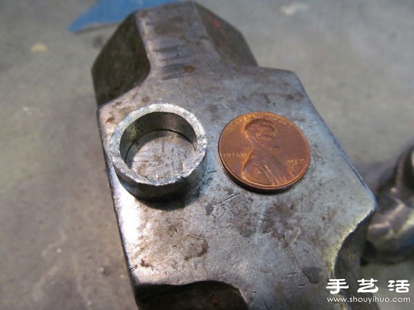看手工牛人用硬幣DIY制作戒指 -  rpnrmr.com