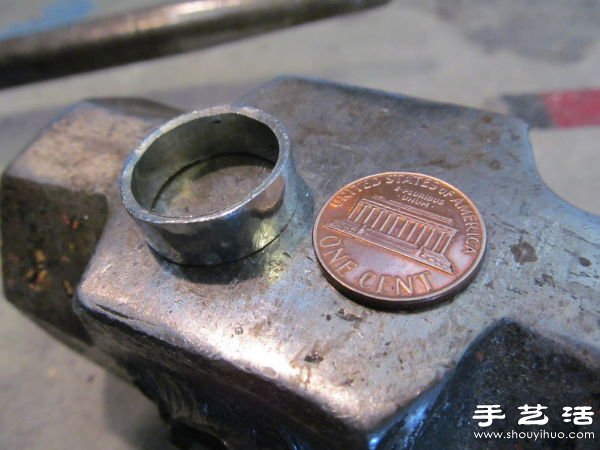 看手工牛人用硬幣DIY制作戒指 -  rpnrmr.com