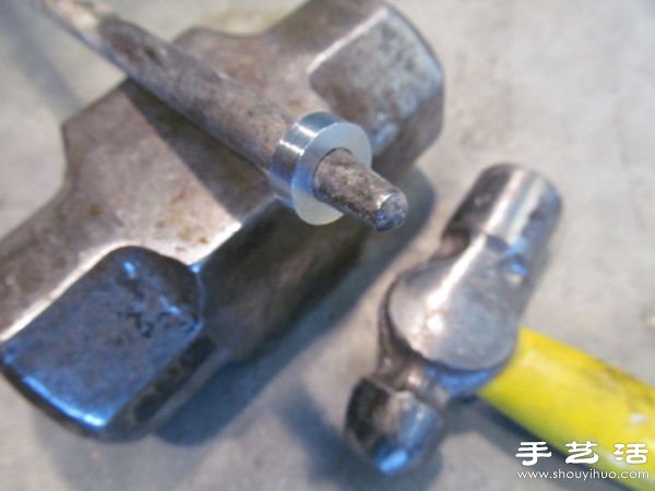 看手工牛人用硬幣DIY制作戒指 -  rpnrmr.com