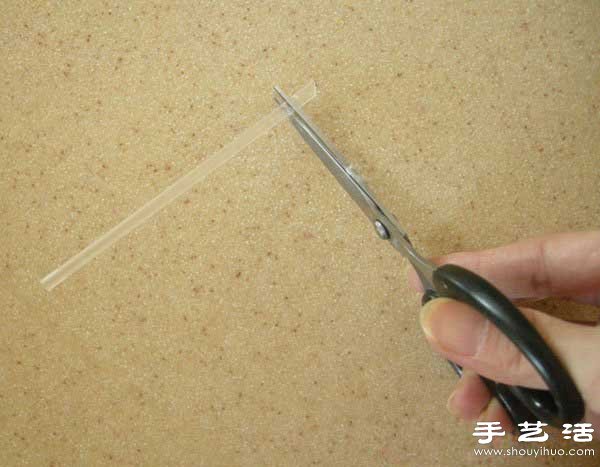 吸管變廢為寶手工制作個性花瓶 -  rpnrmr.com