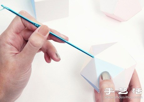 手工剪紙立體掛件的制作方法 -  rpnrmr.com