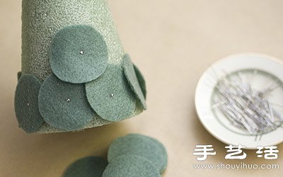 海綿+毛氈布 手工制作迷你裝飾圣誕樹(shù) -  rpnrmr.com