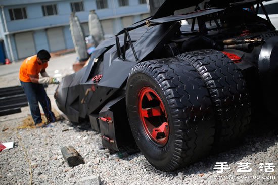 上海蝙蝠俠粉絲手工DIY蝙蝠俠戰(zhàn)車 -  rpnrmr.com