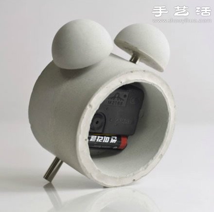 DIY充滿現(xiàn)代工業(yè)氣息的混凝土鬧鐘 -  rpnrmr.com