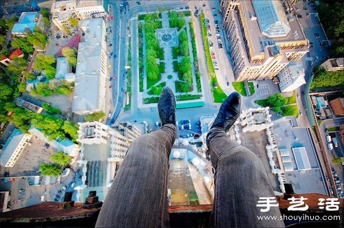 從超高建筑物樓頂向下俯拍的攝影作品 -  rpnrmr.com