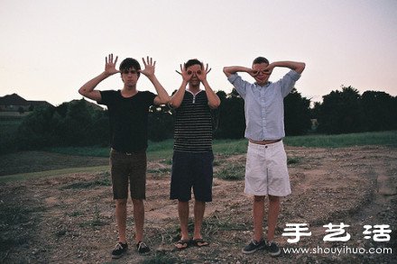 充滿趣味的海邊畢業(yè)照創(chuàng)意 -  rpnrmr.com