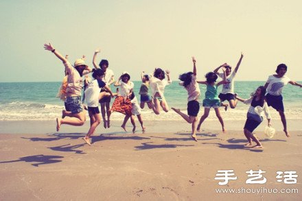 充滿趣味的海邊畢業(yè)照創(chuàng)意 -  rpnrmr.com