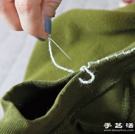 長袖T恤+靠枕/抱枕 廢物利用手工制作狗窩 -  rpnrmr.com