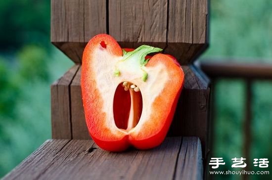 青椒與紅椒創(chuàng)意DIY恐怖表情 -  rpnrmr.com
