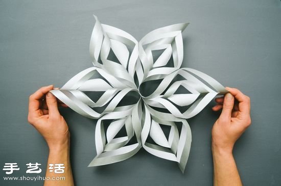 手工剪紙制作超美3D立體雪花教程 -  rpnrmr.com