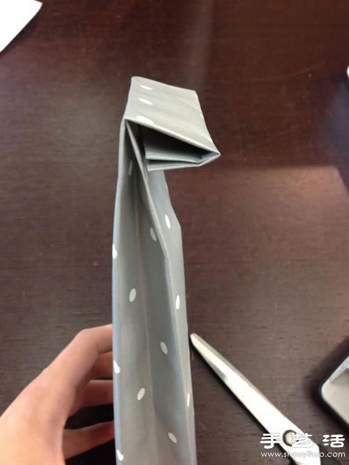 手工折紙制作經(jīng)典的禮品包裝袋 -  rpnrmr.com