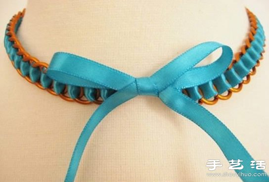 金屬環(huán)+絲帶 時(shí)尚優(yōu)雅項(xiàng)鏈的制作方法 -  rpnrmr.com