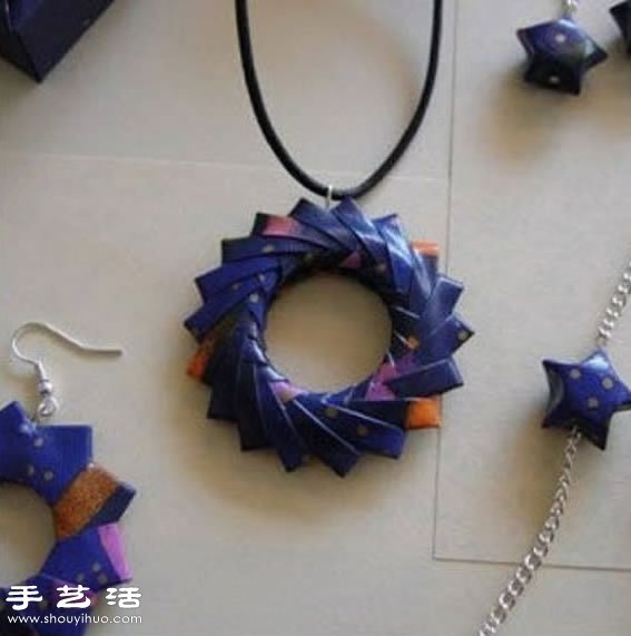 手工折紙制作三角插項鏈吊墜/耳環(huán)教程 -  rpnrmr.com