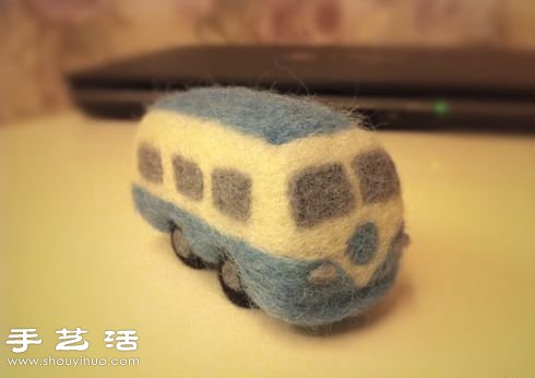 羊毛氈制作的火車頭 -  rpnrmr.com