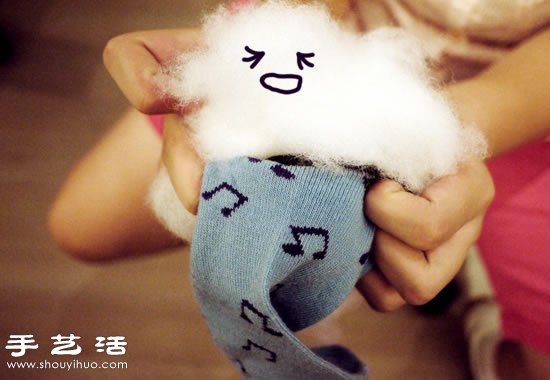 長耳兔襪子娃娃 襪子制作兔子玩偶圖解教程 -  rpnrmr.com