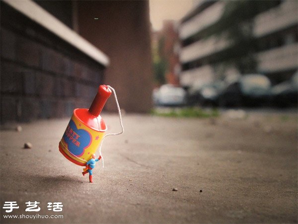 Slinkachu的小小人模型街頭涂鴉藝術(shù) -  rpnrmr.com