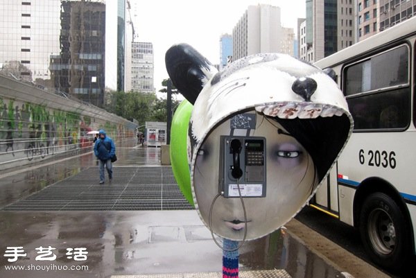 巴西圣保羅的街頭電話亭涂鴉藝術(shù) -  rpnrmr.com