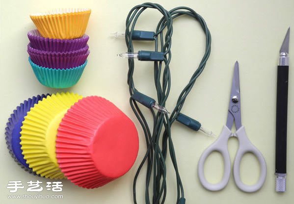 蛋糕紙剪紙手工制作漂亮小花燈帶圖解教程 -  rpnrmr.com