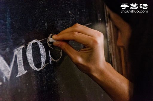阿根廷一家面包房的粉筆畫識(shí)別設(shè)計(jì) -  rpnrmr.com
