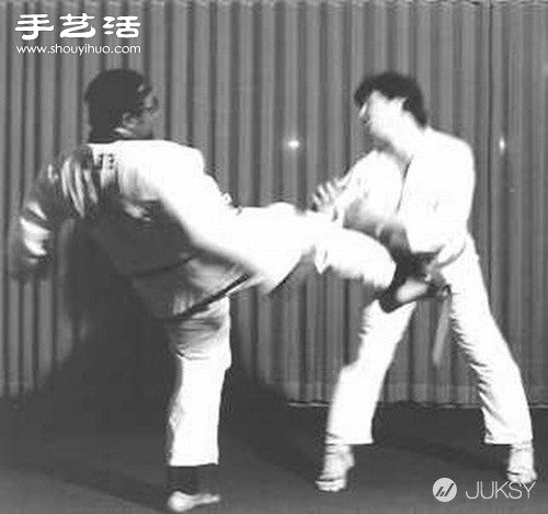 運(yùn)動(dòng)競(jìng)賽場(chǎng)上選手們受到的致命一擊！ -  rpnrmr.com