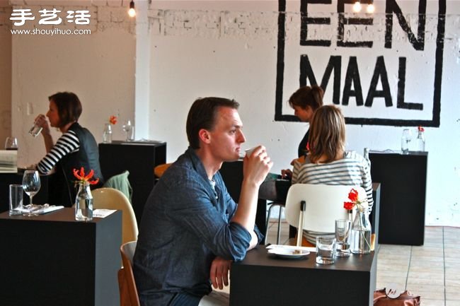 荷蘭只允許一個(gè)人用餐的餐廳Eenmaal -  rpnrmr.com