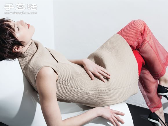 時尚穿衣搭配詮釋表現(xiàn)主義 -  rpnrmr.com