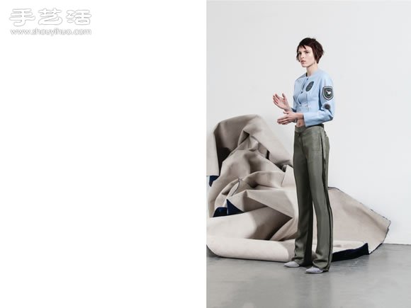 時尚穿衣搭配詮釋表現(xiàn)主義 -  rpnrmr.com