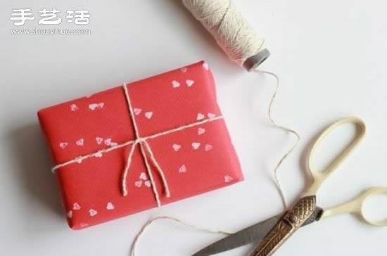 簡(jiǎn)單創(chuàng)意小制作 DIY心形圖案禮品包裝 -  rpnrmr.com