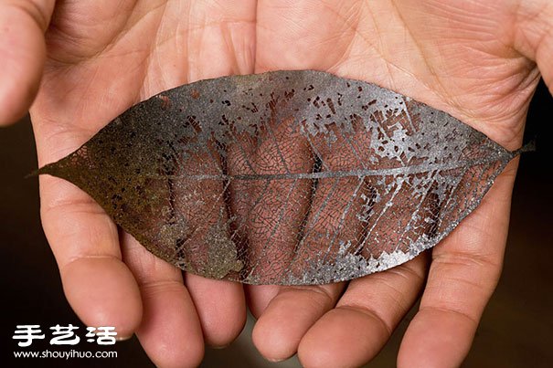 巧奪天工 用刀片切割出如鐵線般細致的紙雕 -  rpnrmr.com