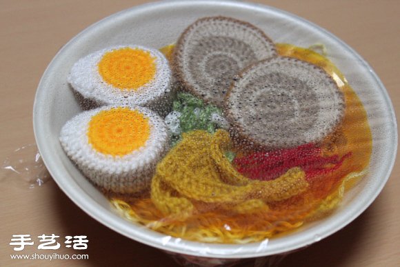 日本手工達(dá)人用毛線織出的一碗拉面！ -  rpnrmr.com