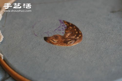 手工刺繡安睡沉睡的梅花鹿圖案圖解教程 -  rpnrmr.com