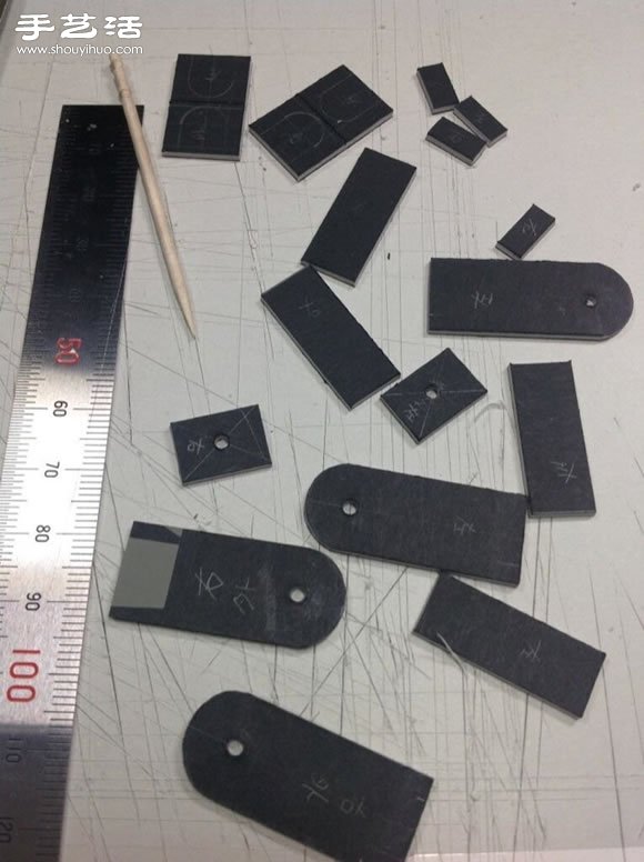 紙盒子手工制作可以變形的擎天柱模型玩具 -  rpnrmr.com
