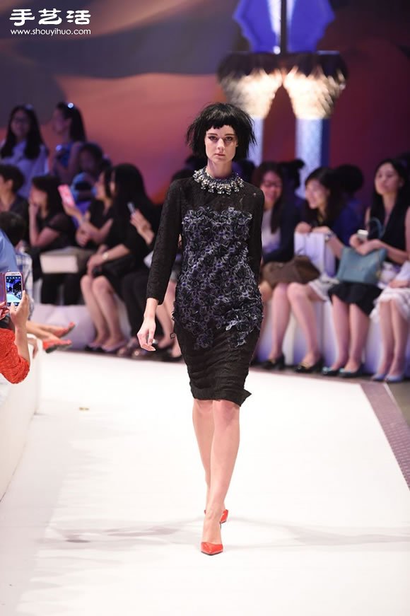 MOISELLE 2014秋冬時裝秀 體會神秘中東情懷 -  rpnrmr.com