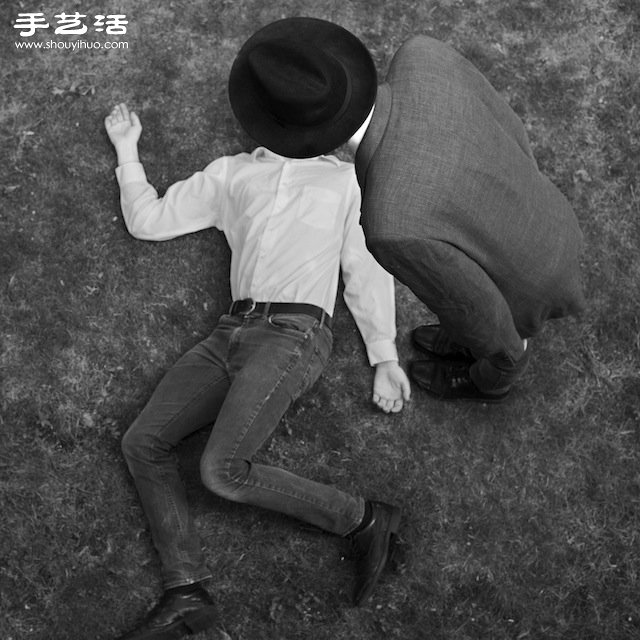 藝術(shù)家眼中的自己 10張走進(jìn)靈魂深處自拍照 -  rpnrmr.com
