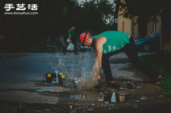 惡搞DIY政府看不到的馬路”坑洞” -  rpnrmr.com